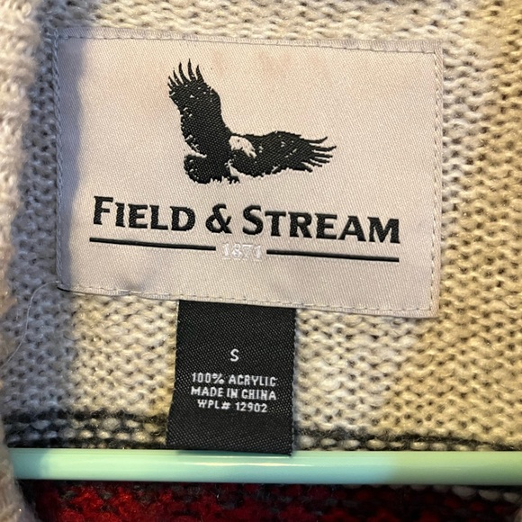 Field & Stream Sweater - Picture 2 of 3